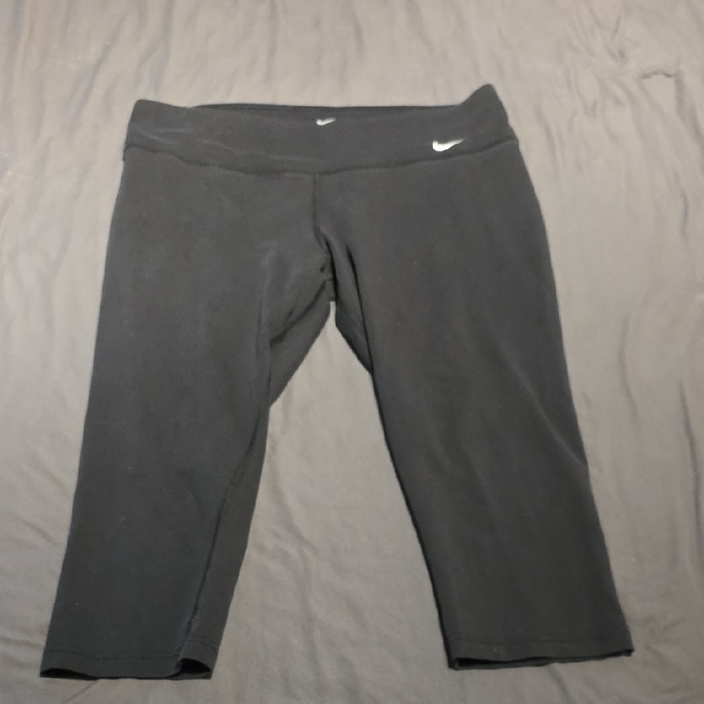 Nike Women's Black Capris